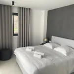 Higueron 5821 Luxe Appartement Met Zeezicht